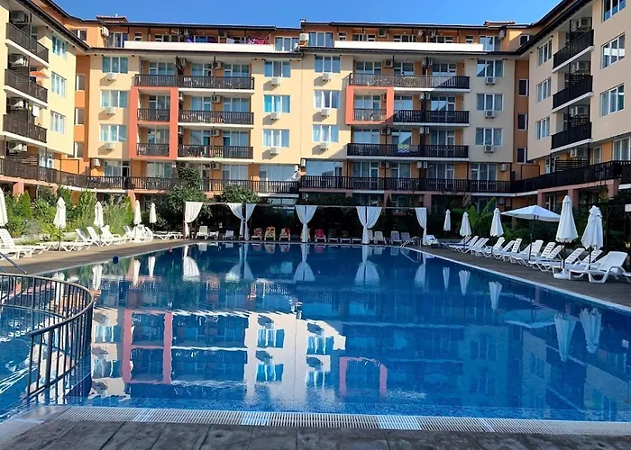 Chateau 2, With Sea View Apartmán